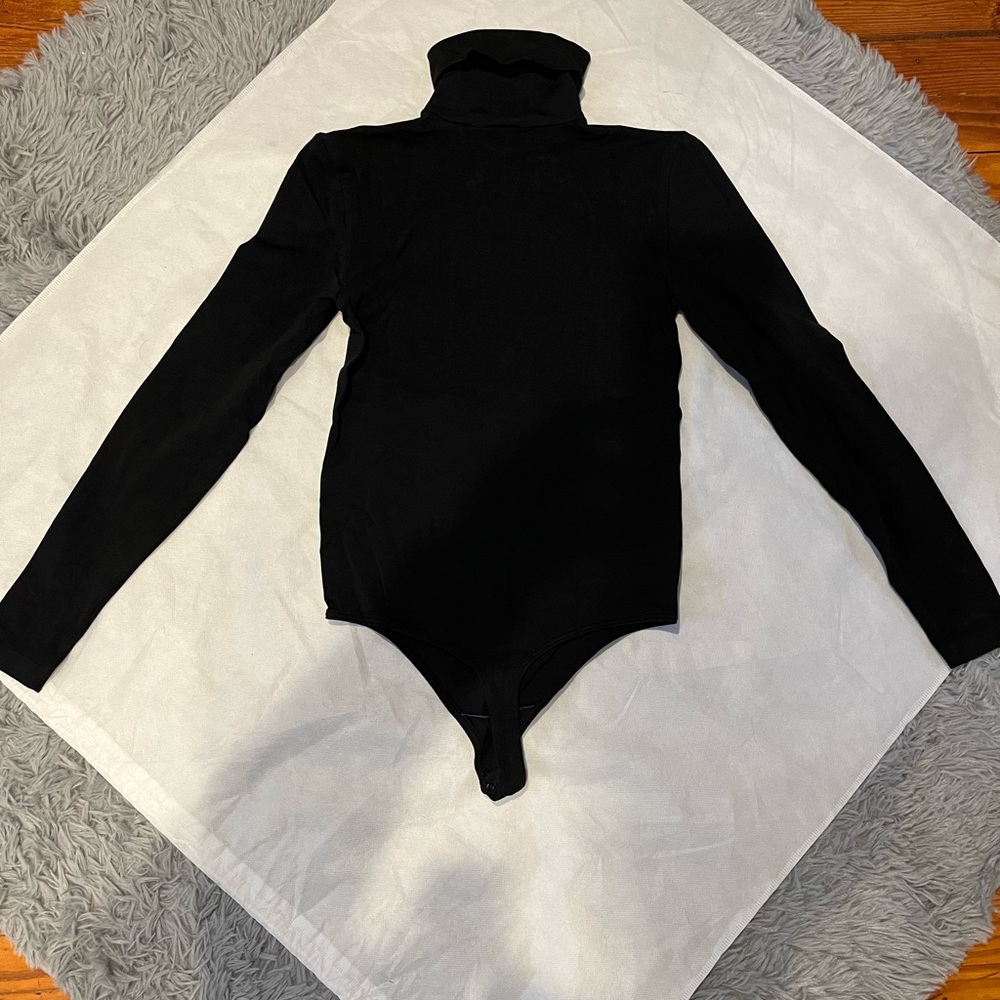Women’s WOLFORD Black Turtleneck Long Sleeve Bodysuit sz L